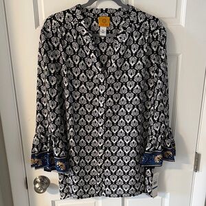 NWT Ruby Rd. Black/White Printed V-Neck Blouse with Ruffle sleeves  XL